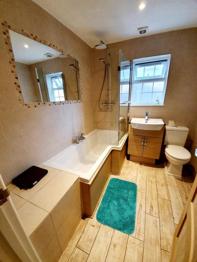 Beautiful 3 Bedroom House At The Sea Front - Amazing Location Southend-on-Sea Esterno foto